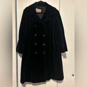 Vintage Pennington’s Black Velvet Coat 1X